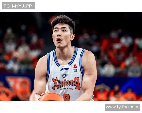 吴冠希：从青涩球员到篮球场上的领军人物的成长之路