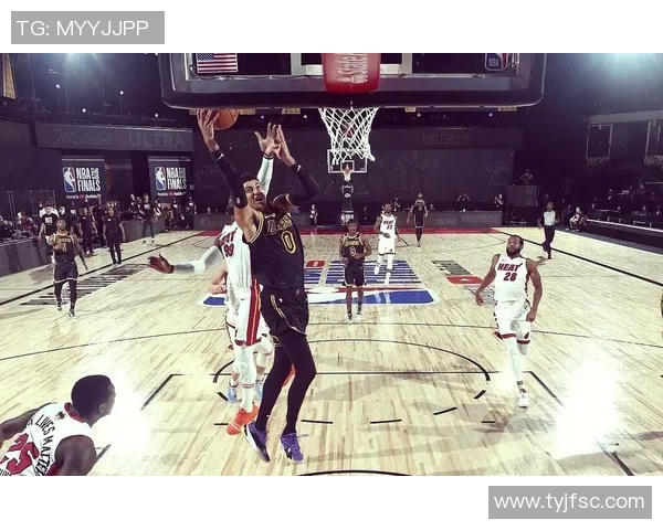 湖人对阵热火明天的精彩对决值得期待，谁将赢得胜利成为焦点