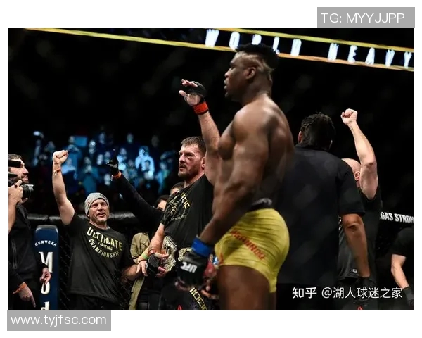 搏击传奇对决：鲍勃萨普与崔洪万的巅峰对抗之战